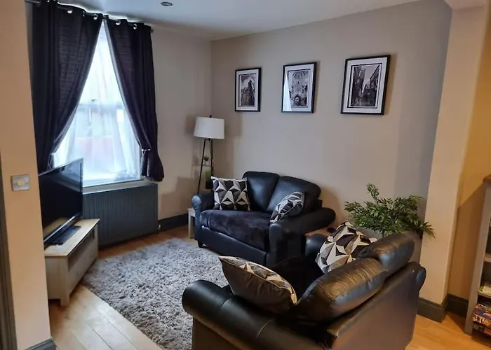 Cosy Home In York